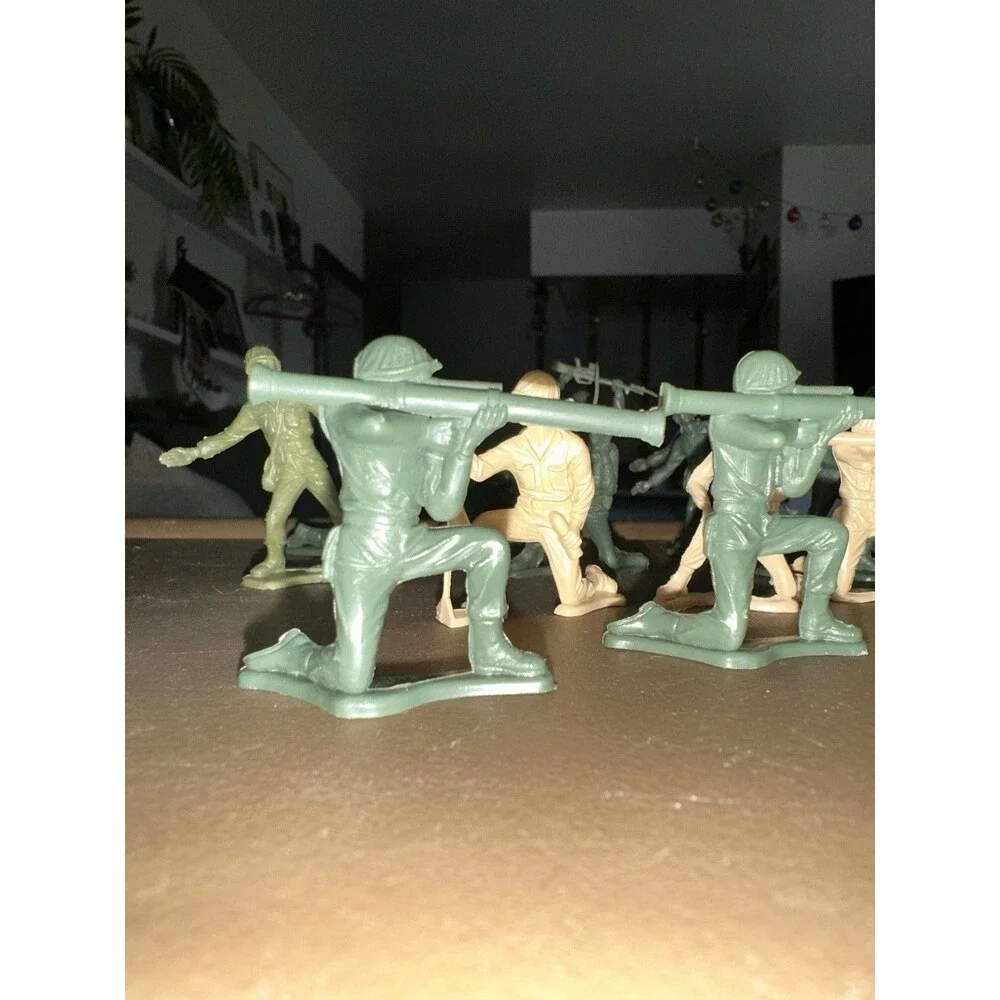 Lot of 13 Vintage 2” Plastic Army Men Soldiers Green Tan Bazooka Rocket Poses